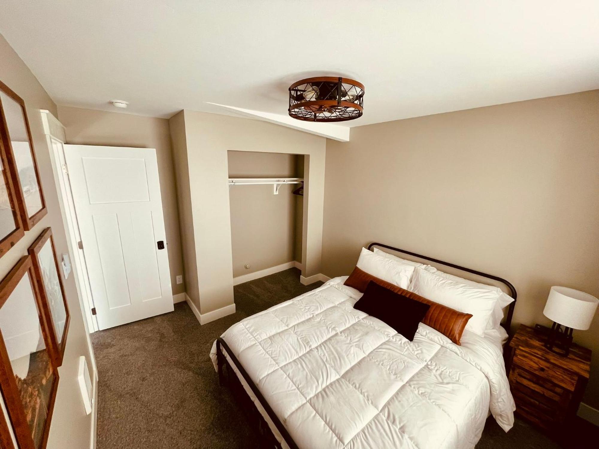 Iona Mercantile Bnb Rigby Bagian luar foto
