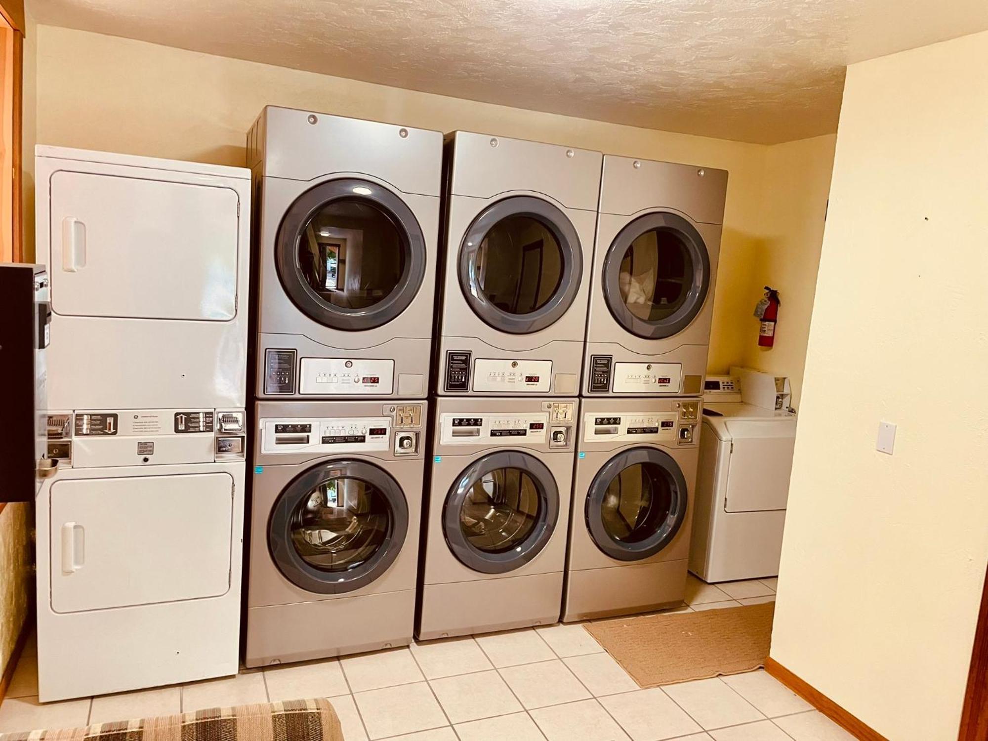 Iona Mercantile Bnb Rigby Bagian luar foto