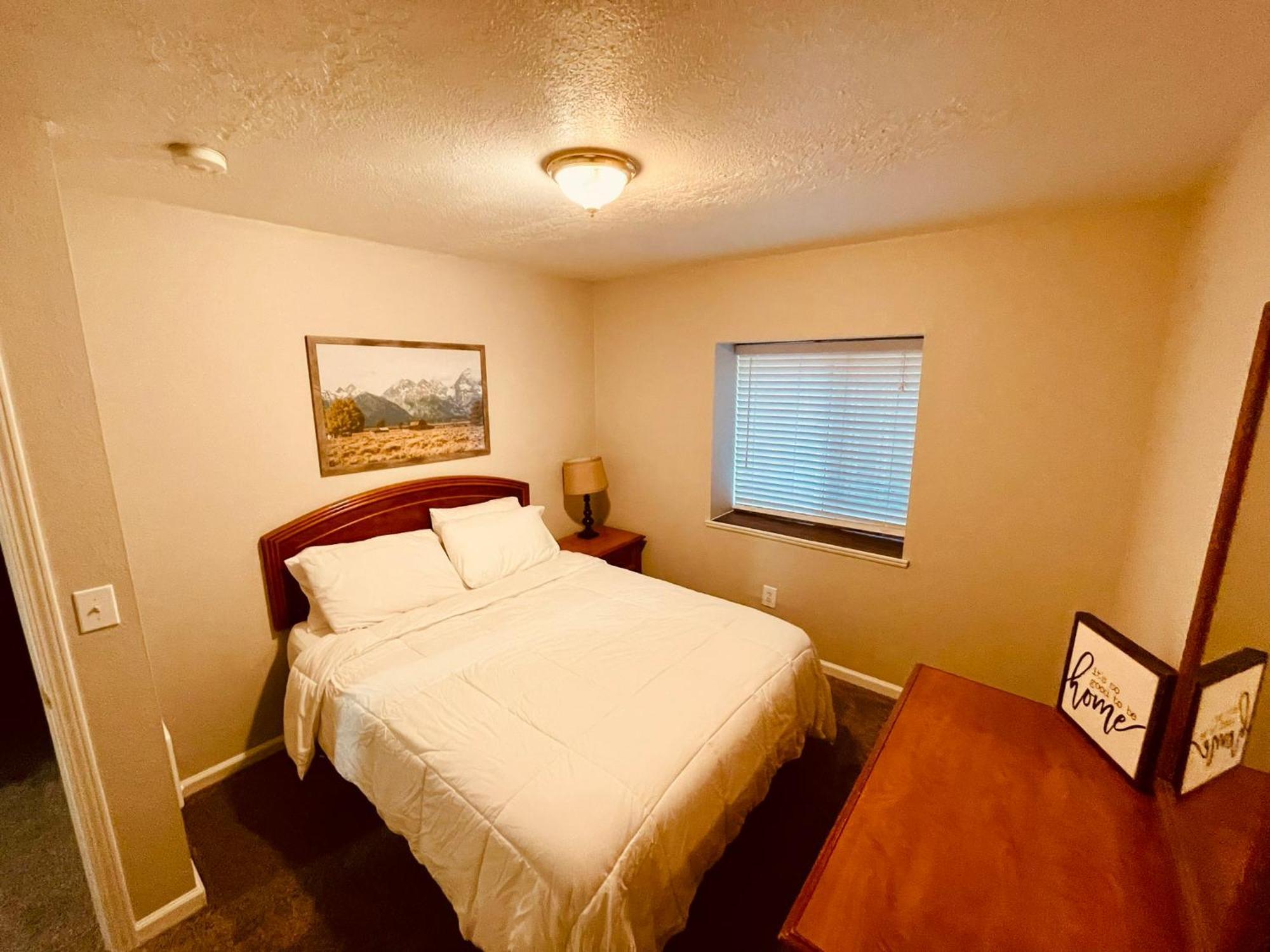 Iona Mercantile Bnb Rigby Bagian luar foto