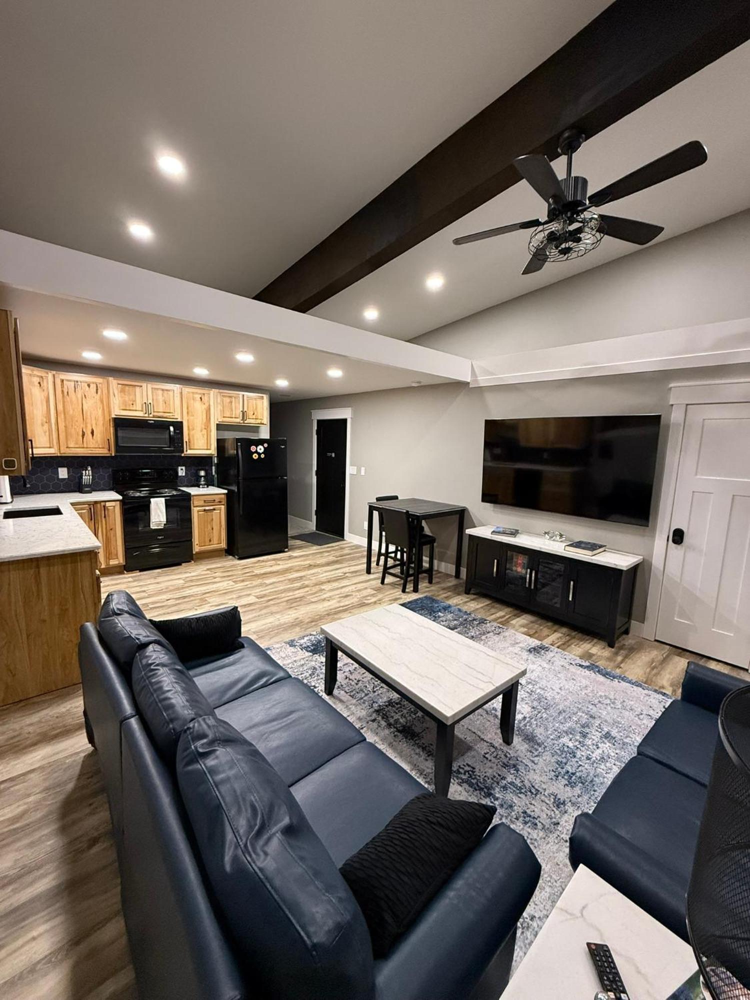 Iona Mercantile Bnb Rigby Bagian luar foto